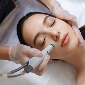 Get Glowing Skin with Hydrafacial Dubai