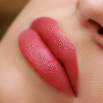 Permanent Lip Blushing Treatment in Dubai