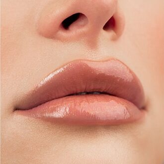 Russian Lips Vs Classic Lips